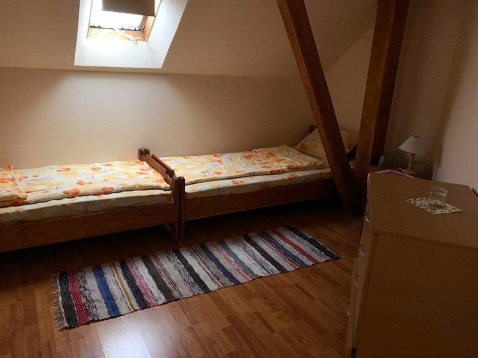 Balázs Vendégház Lupeni  Exterior foto